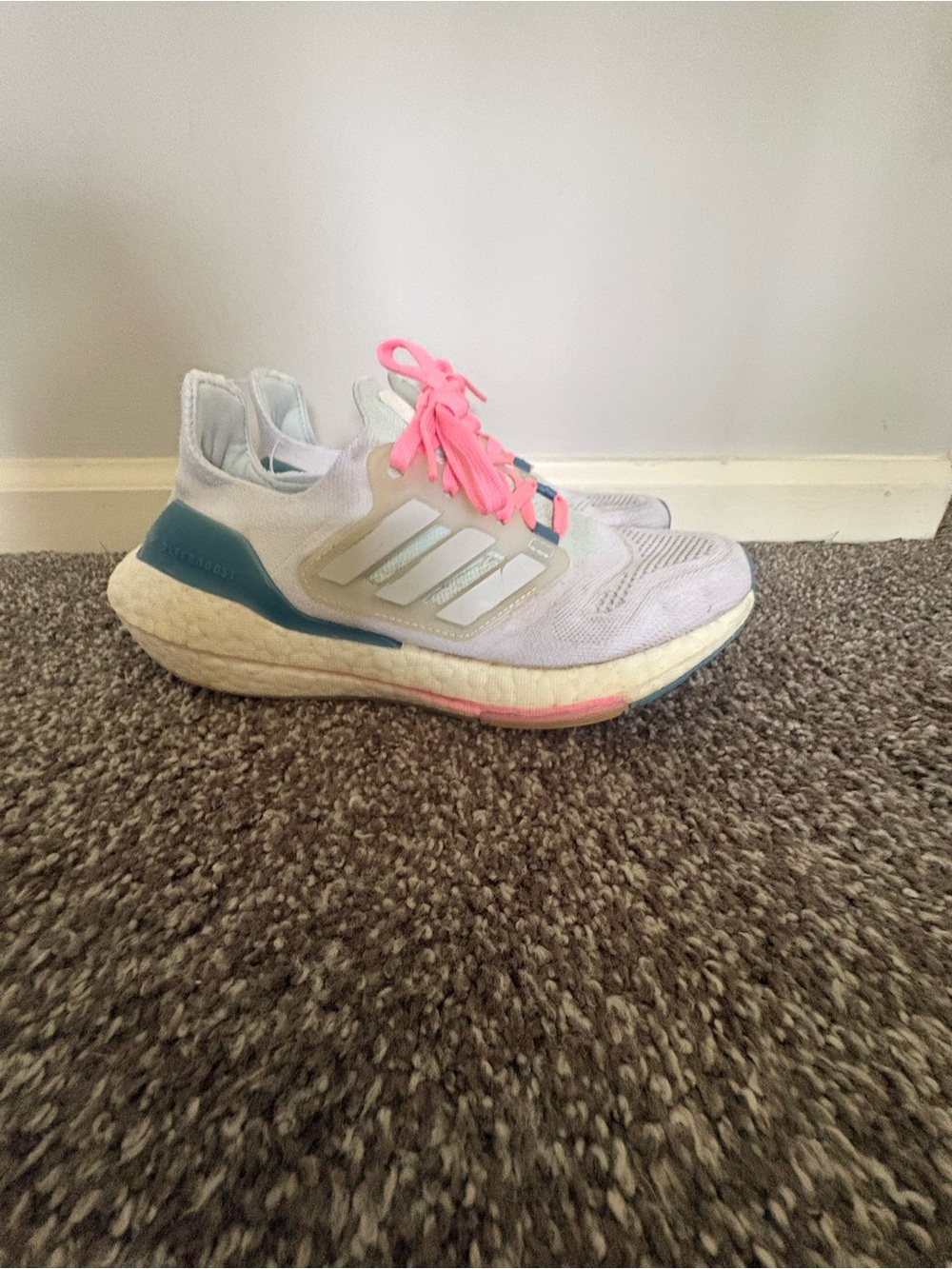 adidas Women's White Running Sneakers with Pink Laces and Teal Accents